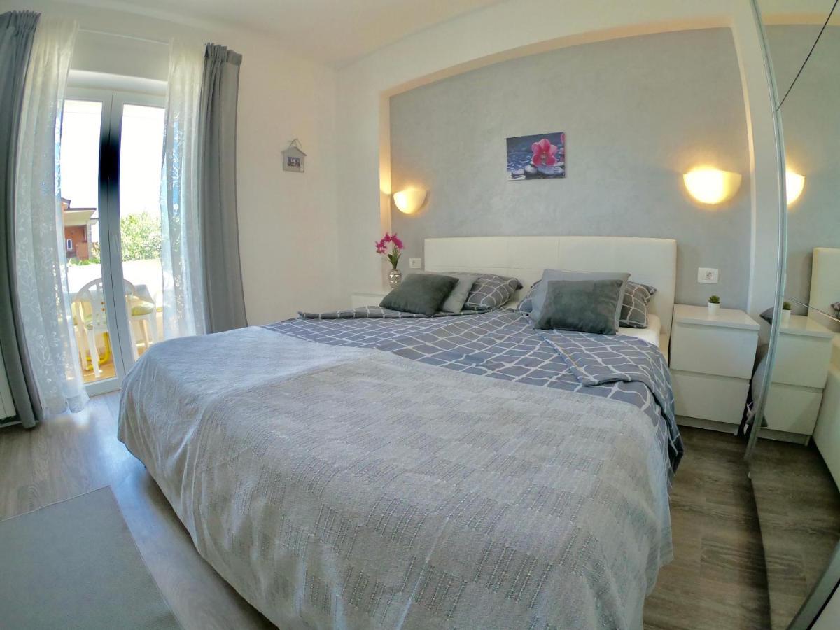 Corinne Garden Residence Novigrad Istria Esterno foto